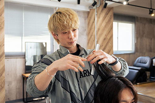 become men"s hair店内